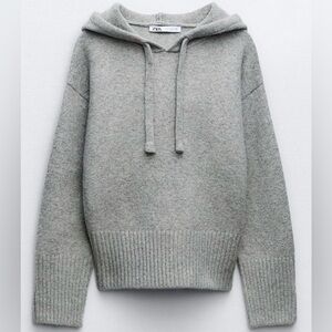 Zara Women’s Grey Knitted Cozy Hoodie size small